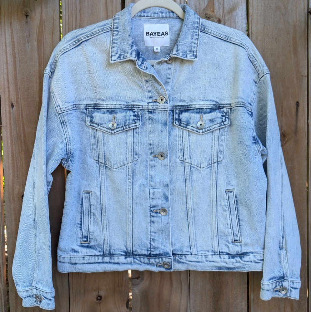 Bayeas Light Wash Blue Denim Jean Jacket - Picture 3 of 15